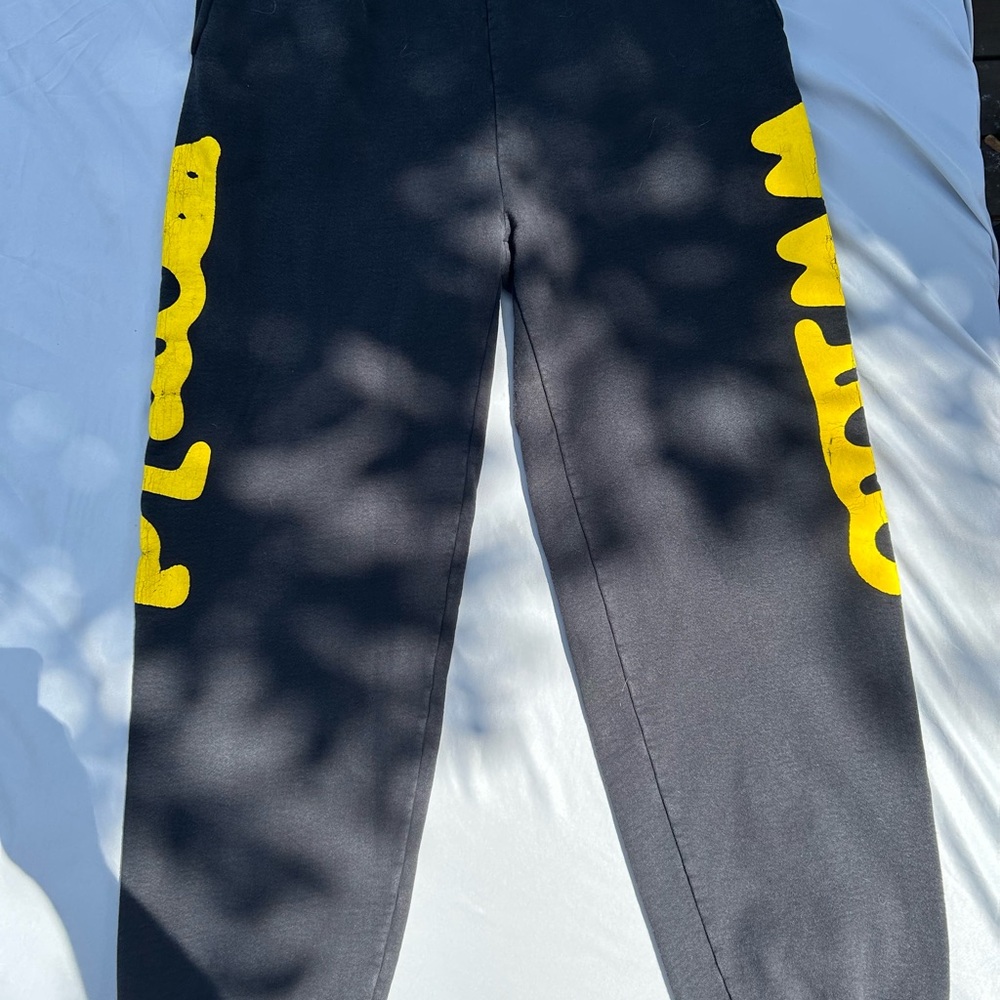 Black and Yellow sp5dr Graphic Sweatpants